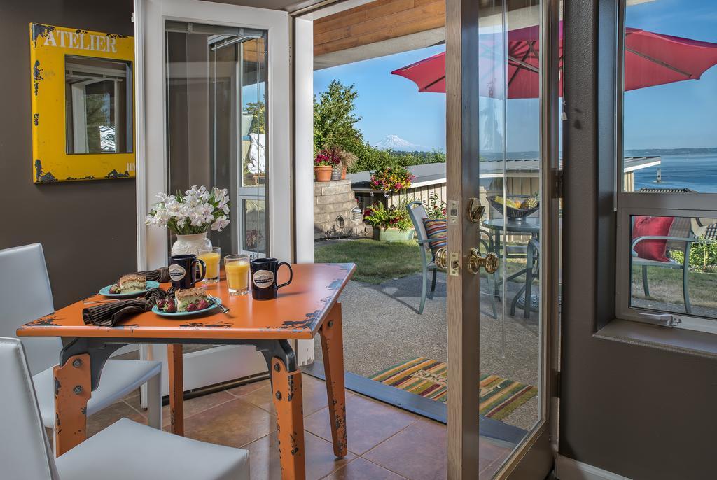 Three Tree Point Bed And Breakfast Burien Exterior photo