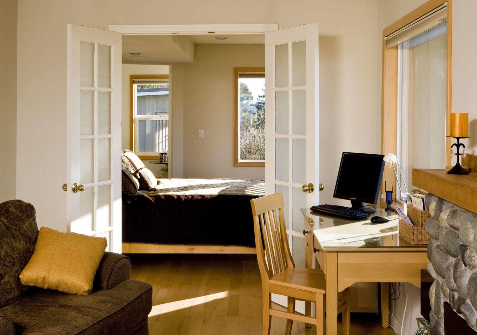 Three Tree Point Bed And Breakfast Burien Room photo